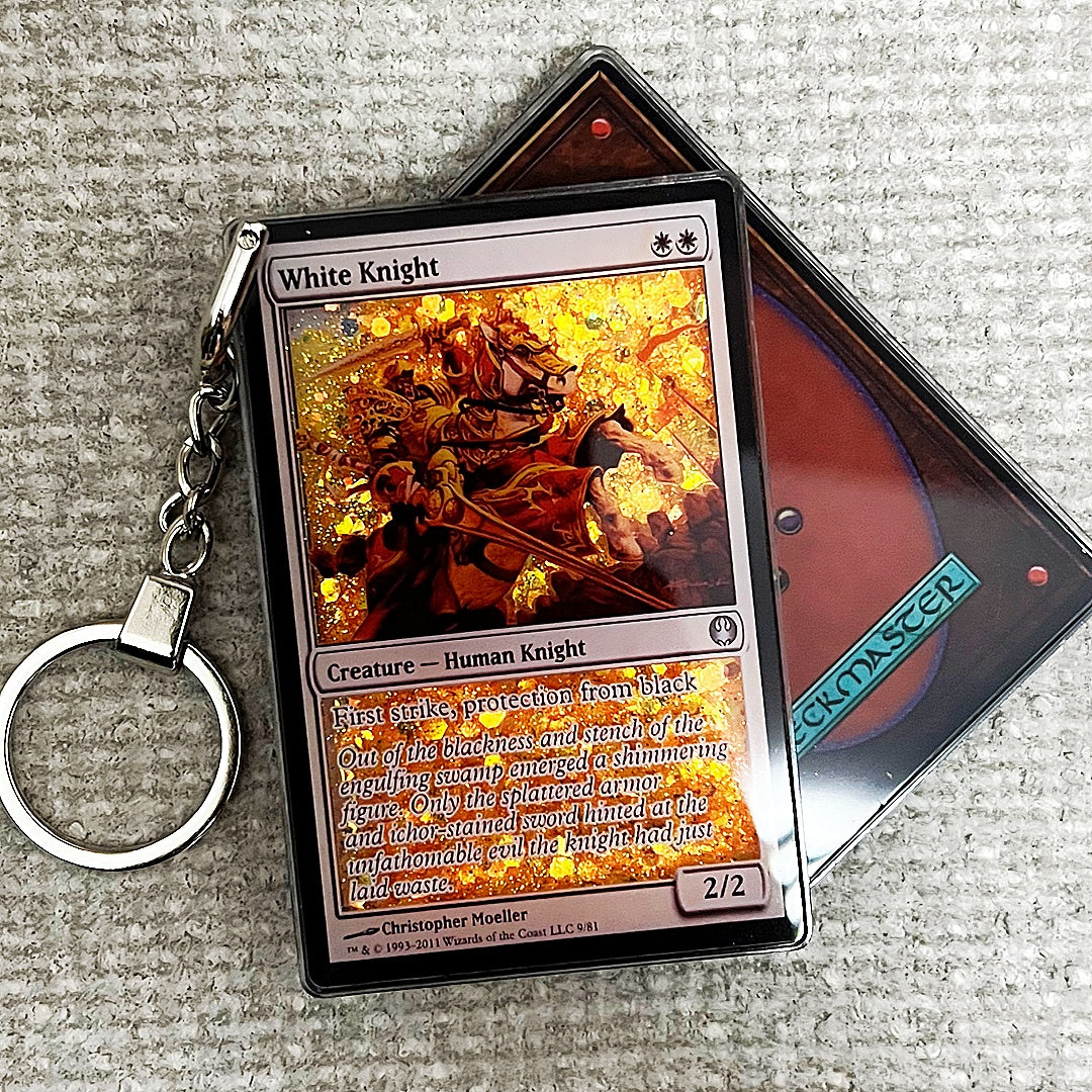 White Knight Card Quicksand Keychain